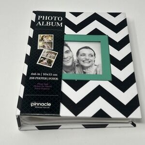 NEW Pinnacle Photo Album Black & White Zig Zag 4x6" Holds 208 Pictures